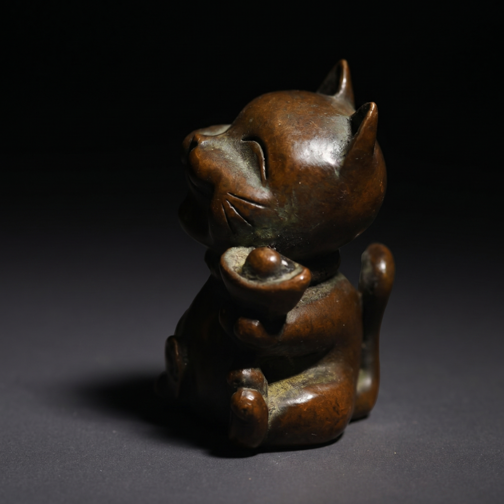 Japanese Vintage Maneki-neko